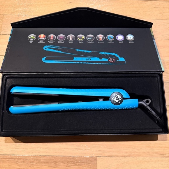 Evalectric Other - Evalectric Ocean Blue Hair Straightener Retails for $200-$300 Like New